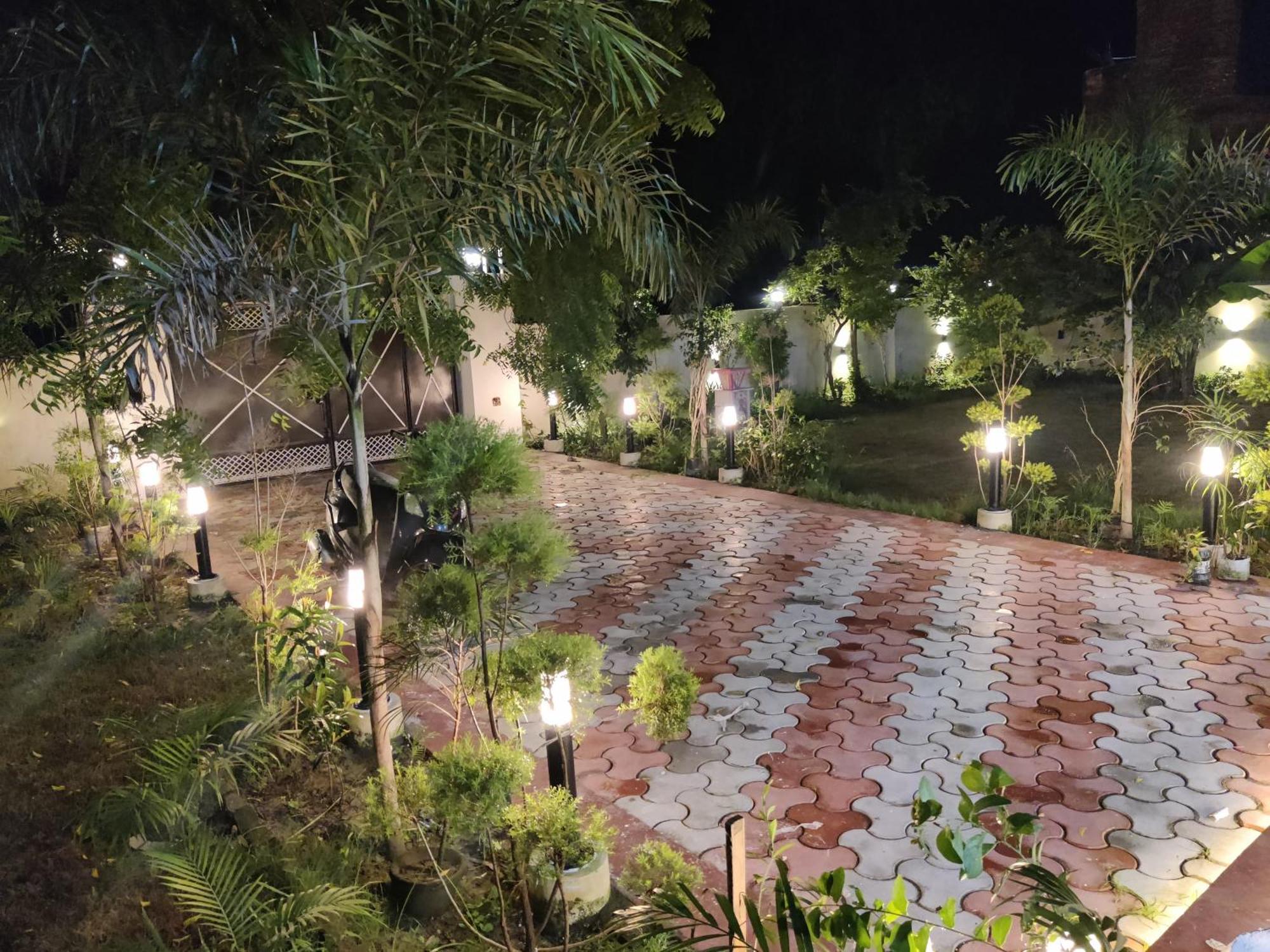Villa Gc Farms Ayodhya Exterior foto