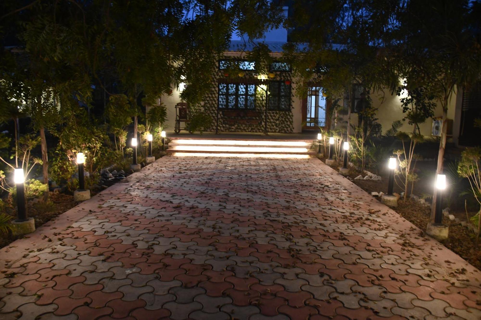 Villa Gc Farms Ayodhya Exterior foto